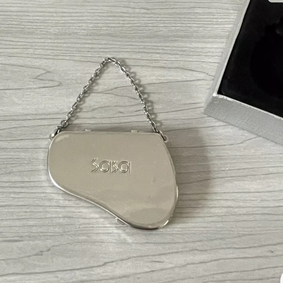 SASA Making Life Beautiful Compact Pocket Mirror - Picture 5 of 6